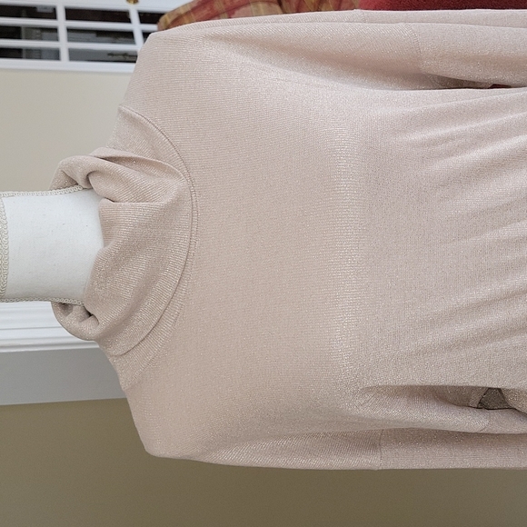 Free People gold mock turtle blouse M - Picture 2 of 5